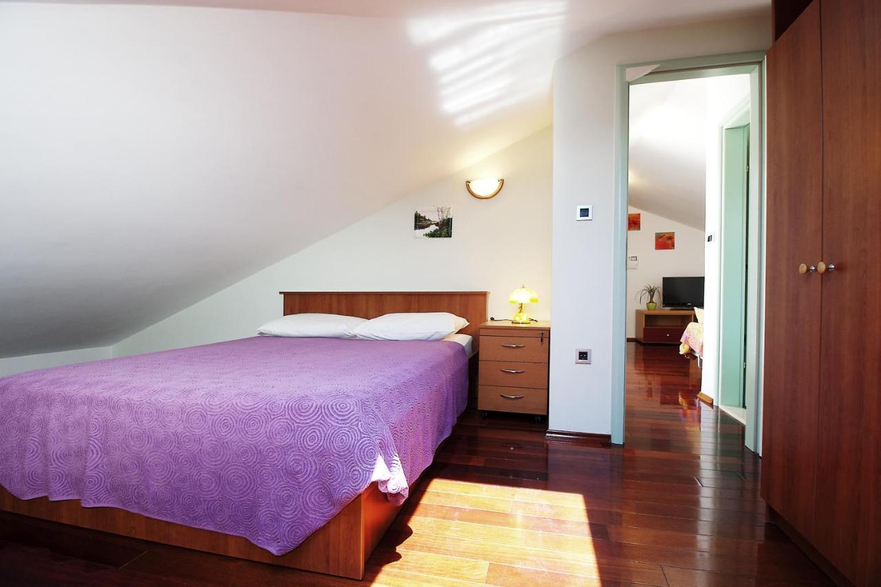 Luxury Apartments Elizabeth Подстрана Екстериор снимка