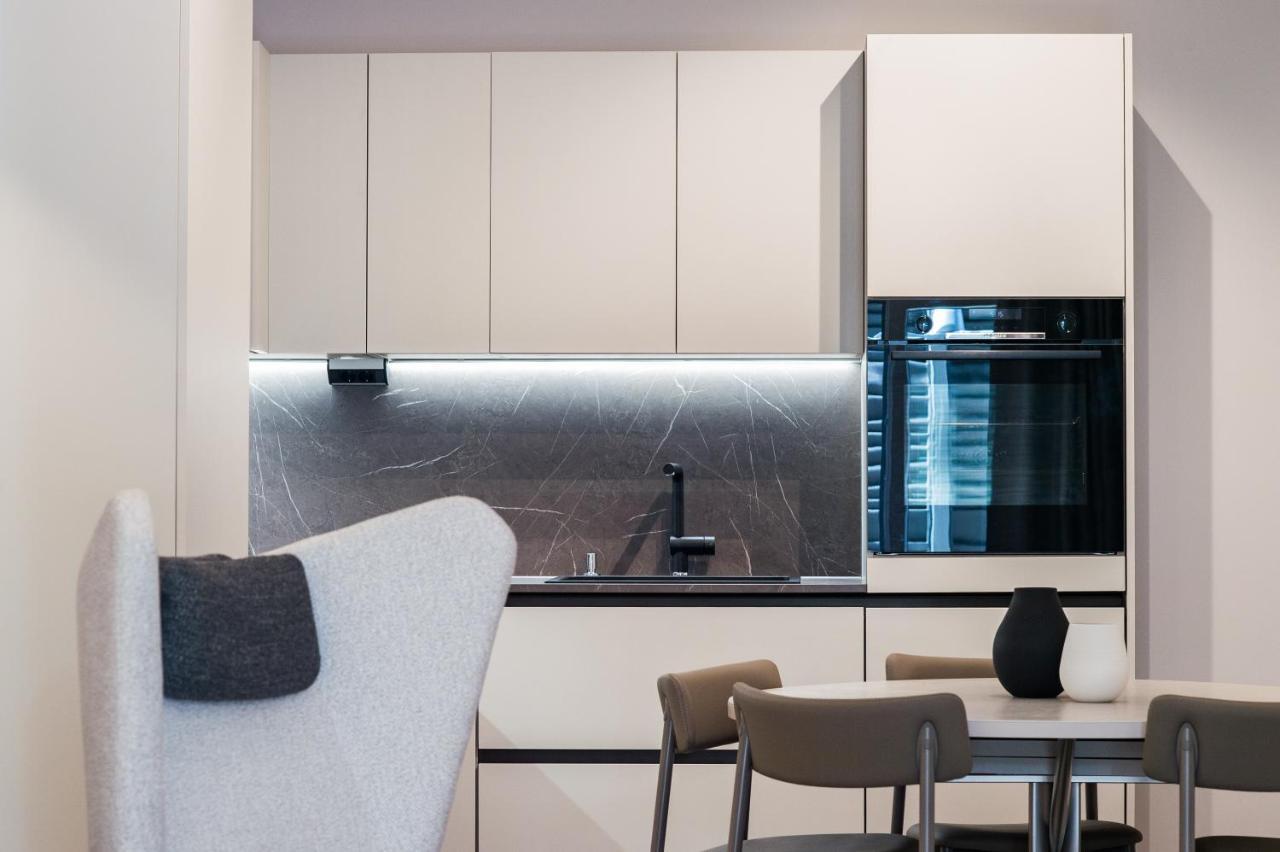 Luxury Apartments Elizabeth Подстрана Екстериор снимка