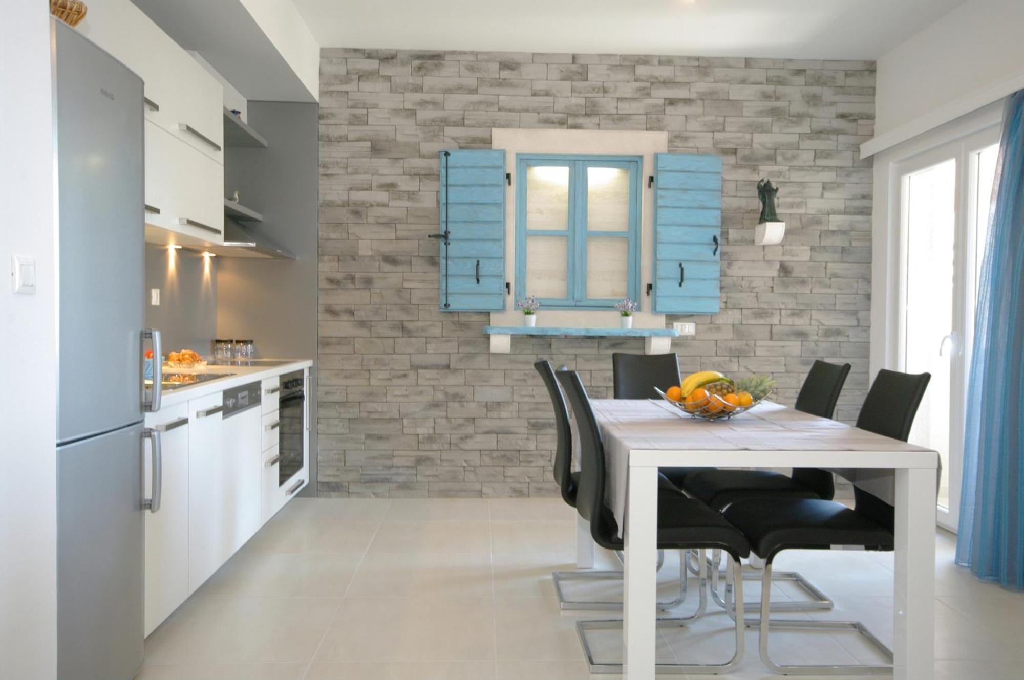 Luxury Apartments Elizabeth Подстрана Стая снимка