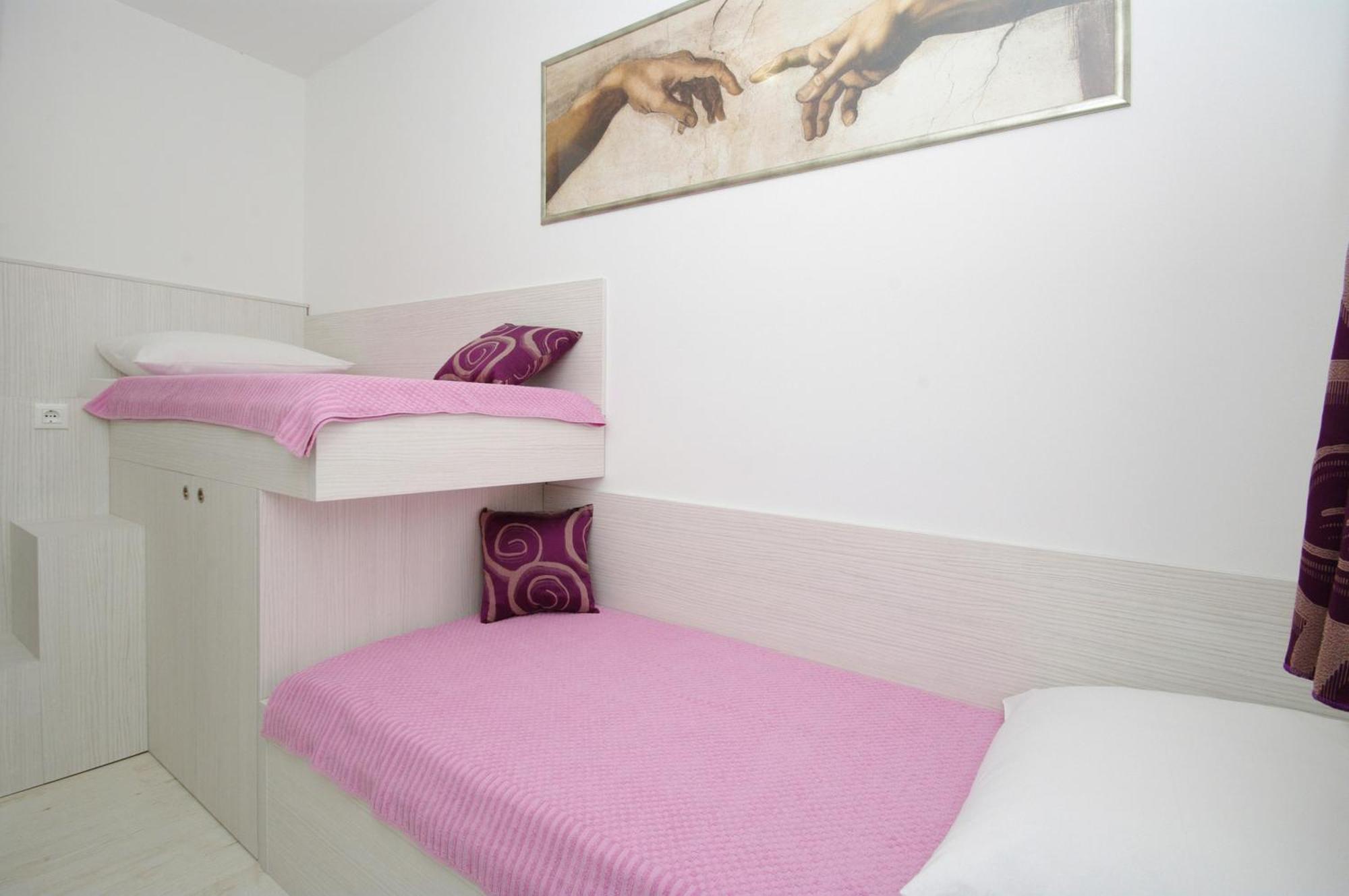 Luxury Apartments Elizabeth Подстрана Стая снимка